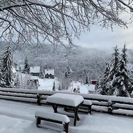 Za Dvoje U Planinskoj Kuci Savic